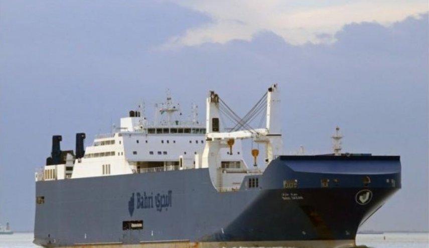 نشطاء إسبان يعارضون رسو سفينة أسلحة سعودية بميناء فالنسيا الإسباني