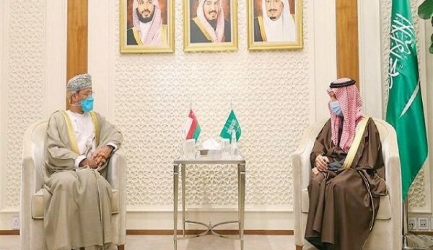 رایزنی وزیر خارجه عمان و سعودی در مسقط