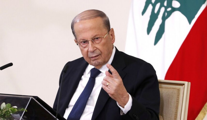 الرئيس اللبناني يتابع ملف التسرب النفطي قبالة الشواطئ الجنوبية
