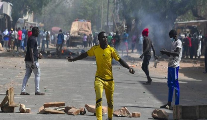 أسبوع ساخن من الاحتجاجات في النيجر تخلف قتيلان و 468 سجينا