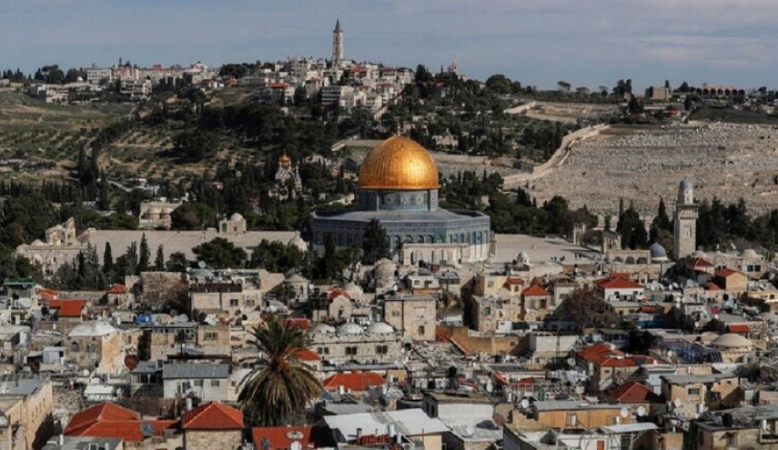 تل ابيب تقرر وقف المواصلات إلى القدس المحتلة