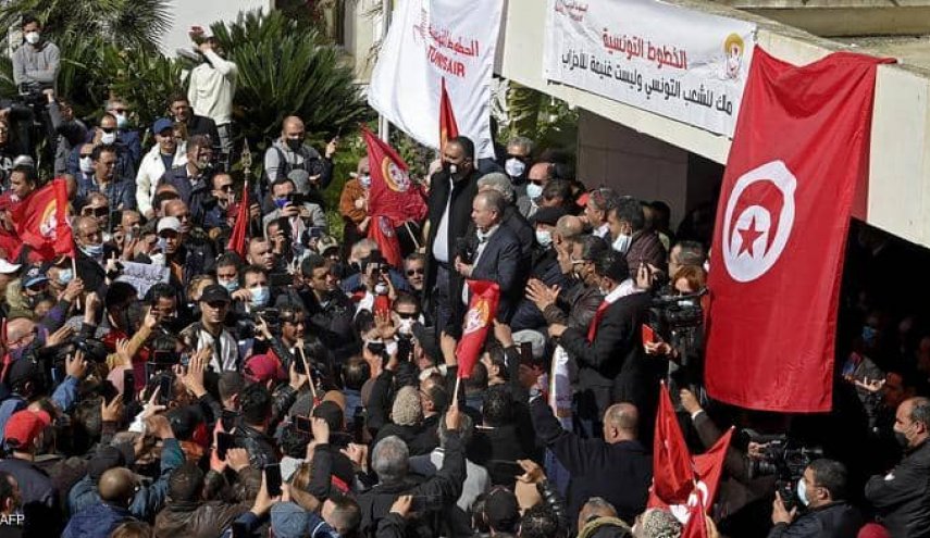 صندوق النقد الدولي يحث تونس على خفض الأجور وتقليص الدعم
