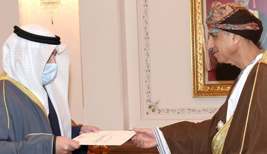 رایزنی وزیر خارجه کویت در عمان، درباره تحولات منطقه
