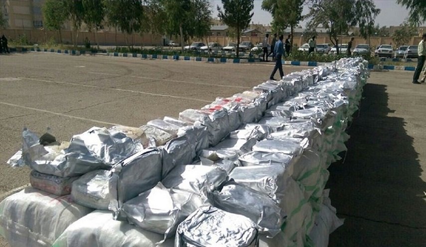 ضبط أكثر من 700 كيلوغرام مخدرات في جنوب شرق إيران