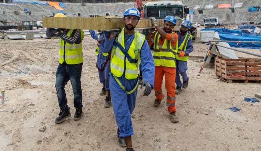 العفو الدولية تدعو قطر للاستمرار بإصلاحات حقوق العمال