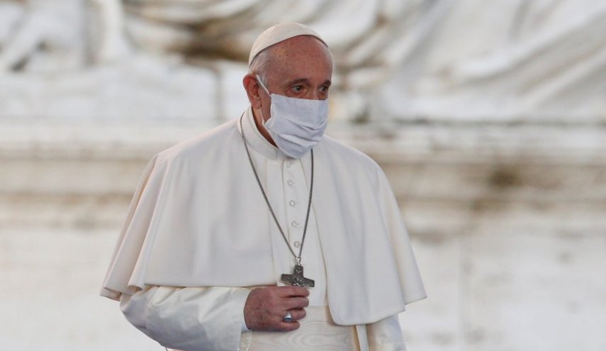 البابا فرنسيس: العالم لا يغيّر بالسلطان أو بالقوة
