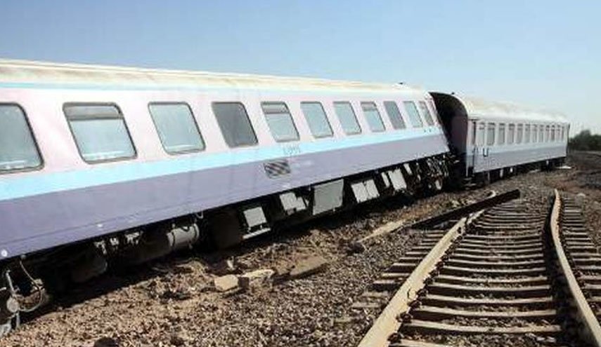 حادثه قطار مسافربری در پاکستان یک کشته و ده‌ها زخمی برجا گذاشت