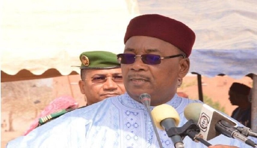 رئيس النيجر يفوز بجائزة 