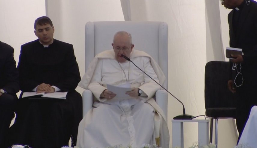 حقيقة سرقة كرسي البابا بعد القداس في مدينة أور العراقية