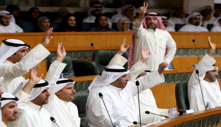 تحويل رئيس مجلس الأمة الكويتي السابق إلى النيابة بسبب كورونا