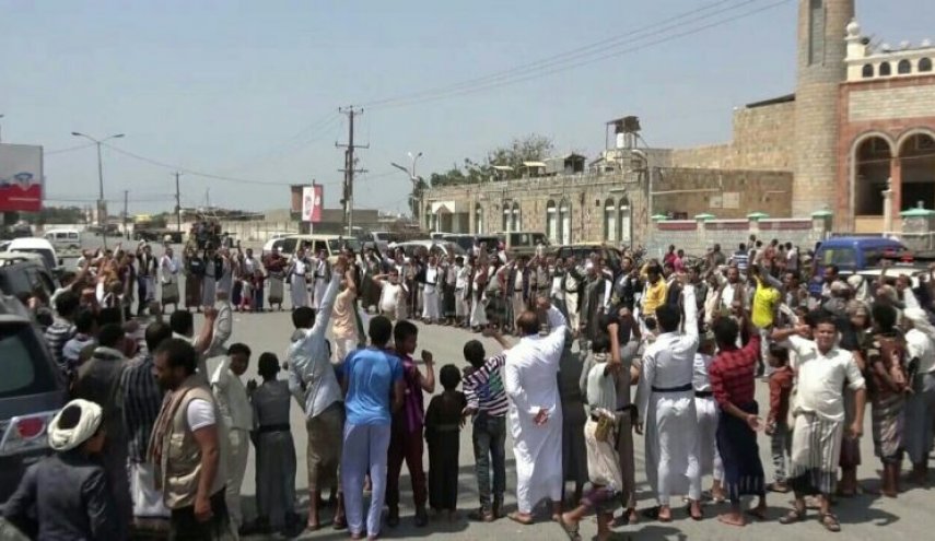 وقفات احتجاجية في الحديدة تنديدا بجرائم العدوان ضد الشعب اليمني