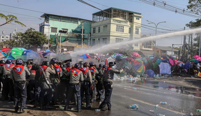 مقتل محتجين اثنين بنيران الشرطة في ميانمار