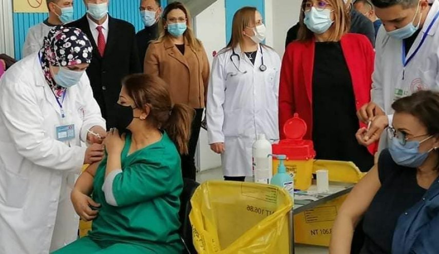 تونس.. انطلاق حملة التطعيم ضد كورونا بـ 