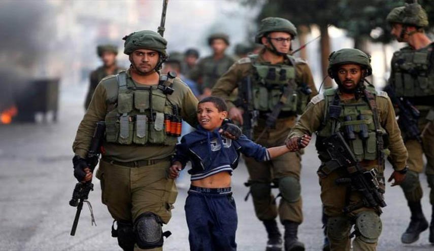 قوات الاحتلال تعتقل طفلين من شعفاط ومسيرة للمستوطنين في القدس