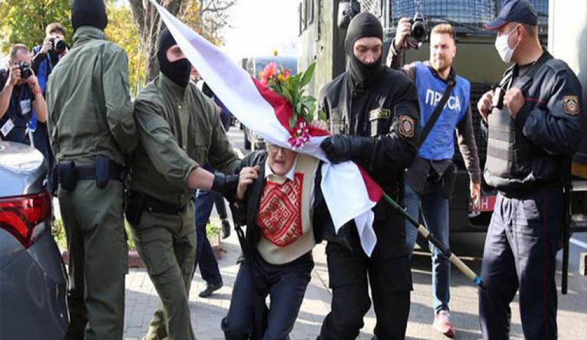 بلاروسيا.. إدانة مئات الأشخاص بتهمة المشاركة باحتجاجات غير مشروعة 