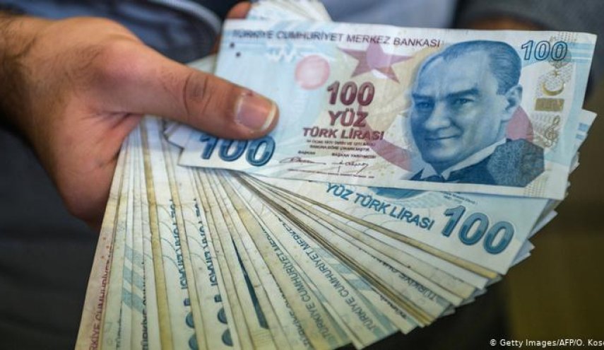 هبوط حاد لقيمة الليرة التركية بعد قرار من أردوغان
