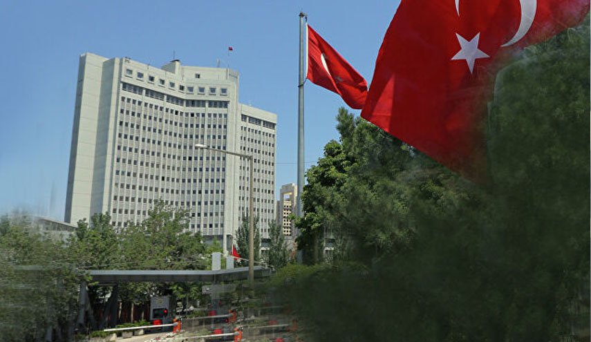 تركيا تستدعي السفير الروسي في أنقرة
