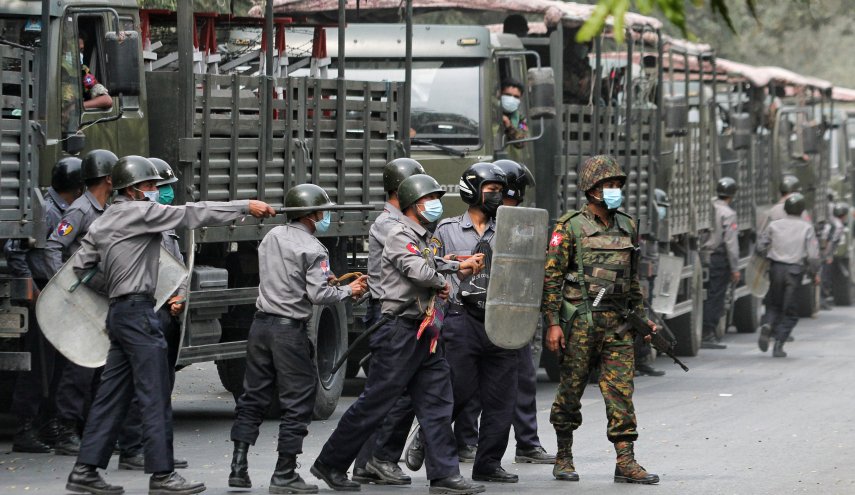 ميانمار.. الإفراج عن 600 متظاهر 