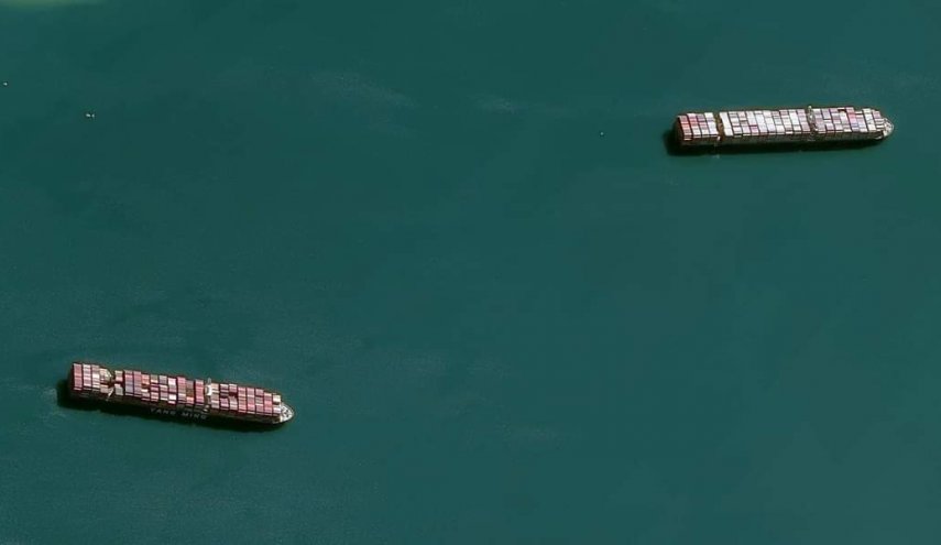 مع تكدس 200 سفينة بقناة السويس.. الناقلات تواجه خطر القرصنة!