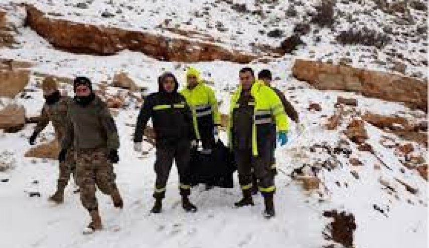 العثور على جثث امرأتين وطفلين 'سوريين' بحالة تجمد في لبنان!

