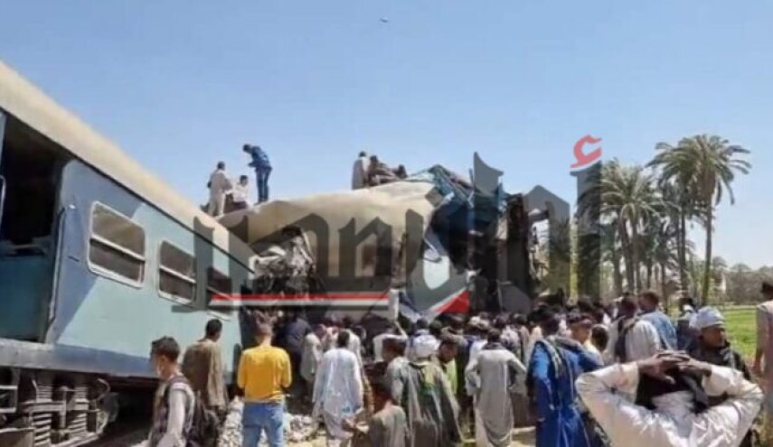 الكشف عن مفاجأة جديدة بشأن حادث قطاري سوهاج بمصر
