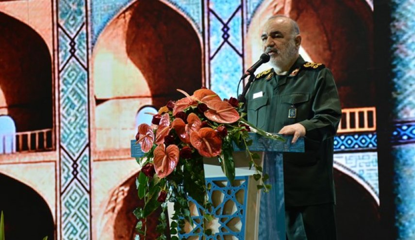 سردار سلامی: دشمن در خواب هم به فکر جنگ با ملت ایران نیست
