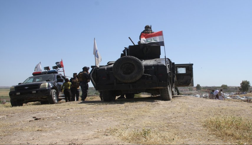 القوات العراقية تدمر وكرا وزورقا لداعش شرقي صلاح الدين
