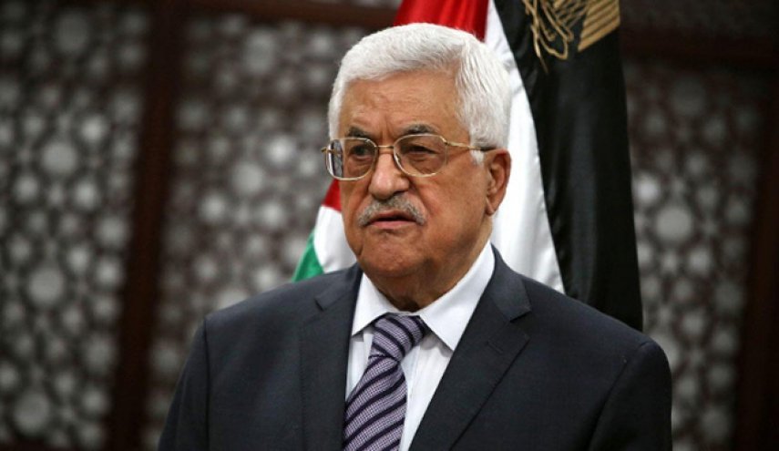 عباس يرفض الرد على مكالمة من وزير الخارجية الأمريكي

