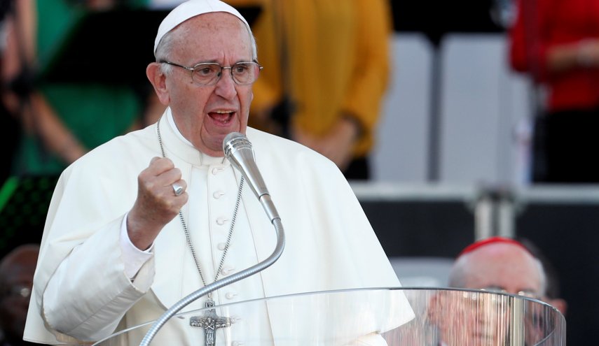 بابا الفاتيكان يدعو إلى إنهاء الحروب في سوريا واليمن وليبيا