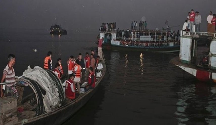 کشتی مسافری بنگلادشی غرق شد/ ۵ نفر کشته و دهها تن مفقود شدند