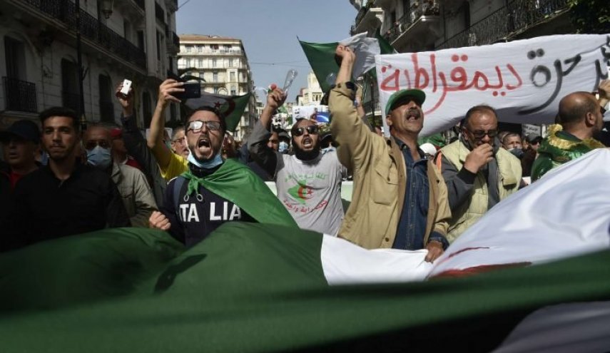 تظاهرات في عدد من المدن الجزائرية  