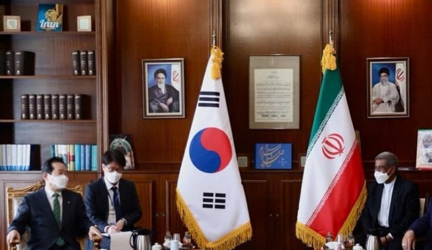 لاريجاني يستقبل رئيس وزراء كوريا الجنوبية