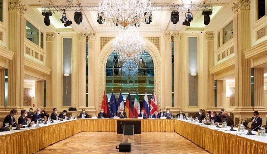 تعویق یک روزه جلسه مشترک ایران با ۱+۴
