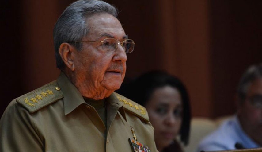 كوبا: راؤول كاسترو يتخلى عن قيادة الحزب الشيوعي 

