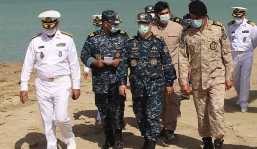 الادميرال خانزادي : نرصد التحركات البحرية والجوية للدول ماوراء المنطقة