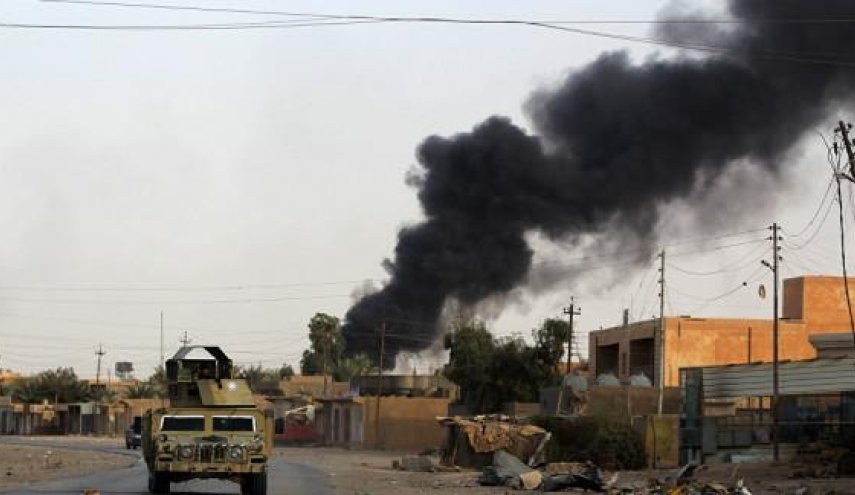 سقوط 3 صواريخ داخل قاعدة بلد شمال بغداد