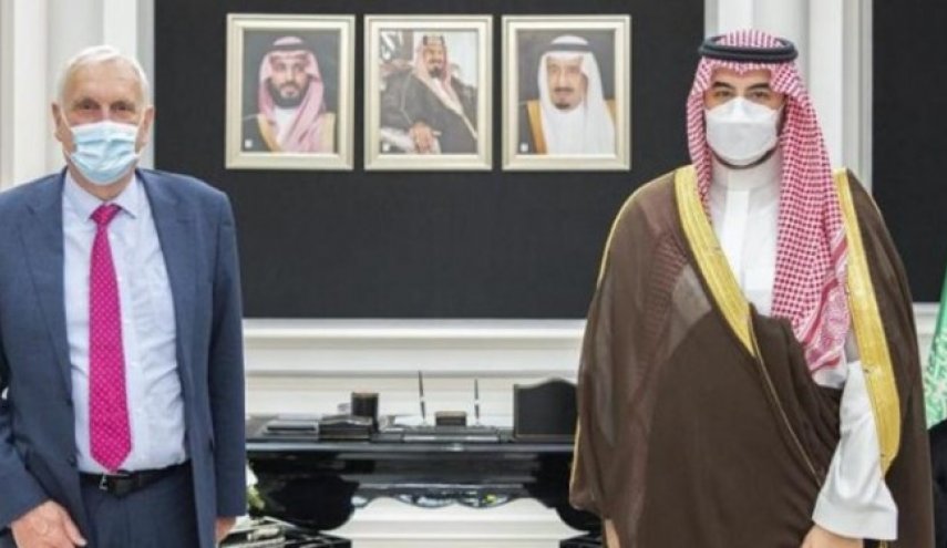 دیدار فرستاده نخست‌وزیر انگلیس با معاون وزیر دفاع عربستان
