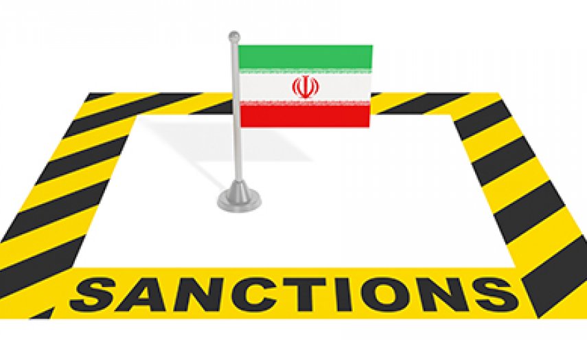 وال استریت ژورنال: آمریکا آماده کاهش تحریم‌های بانکی و نفتی ایران است
