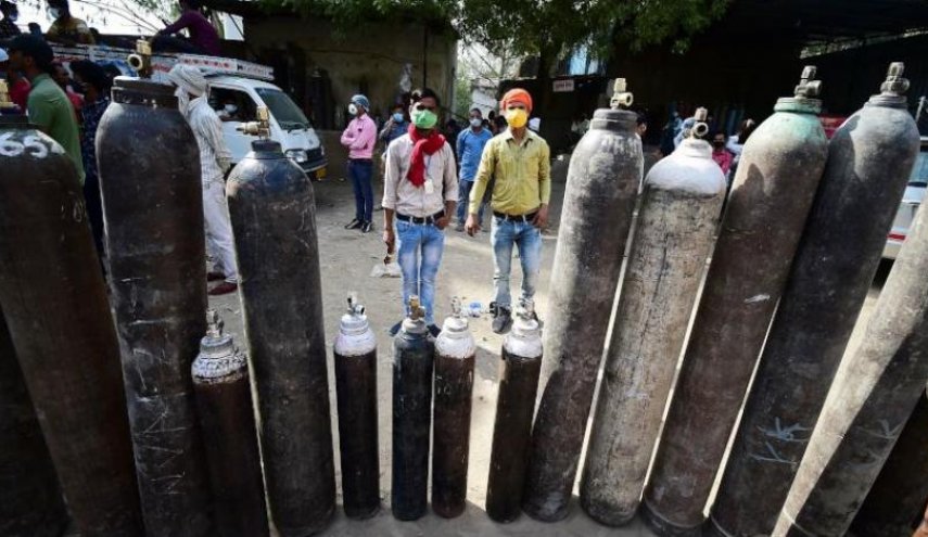 الهند تنقل الأكسجين جوا من سنغافورة بسبب ارتفاع الإصابات بكورونا