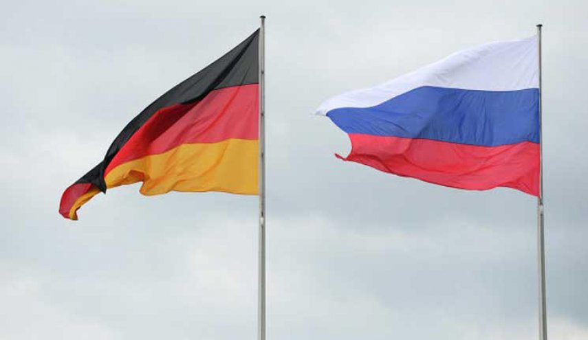 ميركل: ألمانيا تتعامل بمفردها في مسألة شراء لقاح 