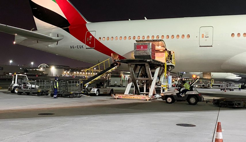 وصول طائرة إماراتية إلى سوريا تحمل لقاحات مضادة لكورونا