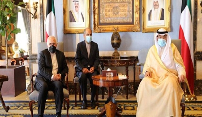 ظريف يلتقي رئيس وزراء الكويت