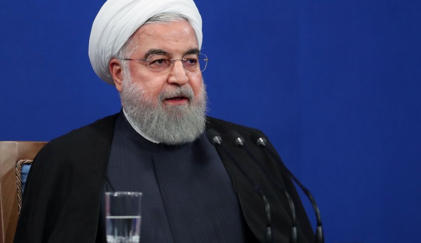 الرئيس روحاني يدعو لالتزام البروتوكولات الصحية حتى نهاية العام