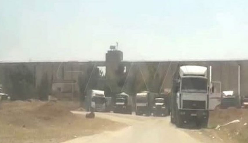 نظامیان آمریکا 42 کامیون حامل غلات را از سوریه به عراق قاچاق کردند