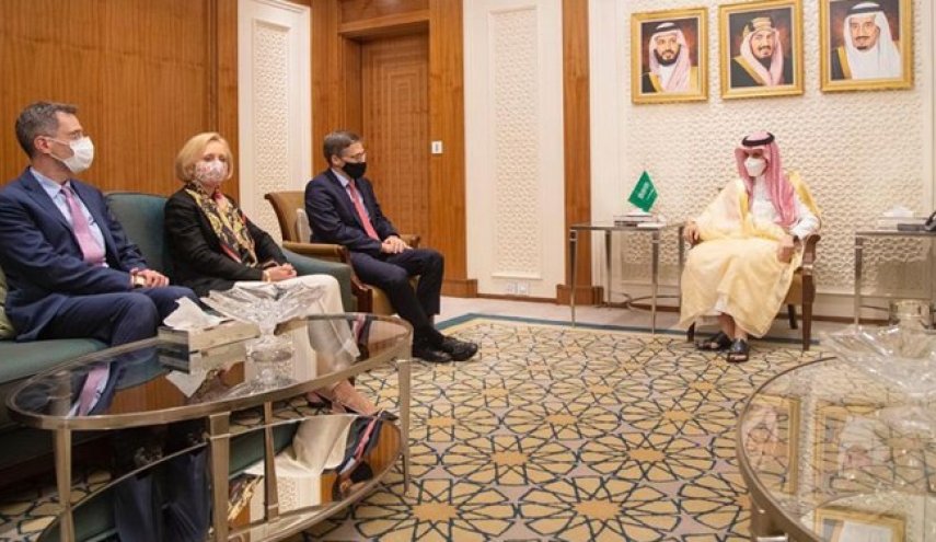 رایزنی مقام آمریکایی با وزیر خارجه عربستان درباره تحولات منطقه