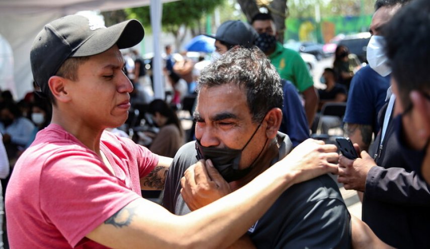 المكسيك تعلن الحداد 3 أيام وتتوعد المسؤولين عن كارثة مترو الأنفاق