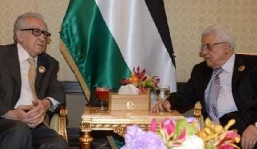 تفاصيل الاتصال الهاتفي بين محمود عباس والاخضر الابراهيمي