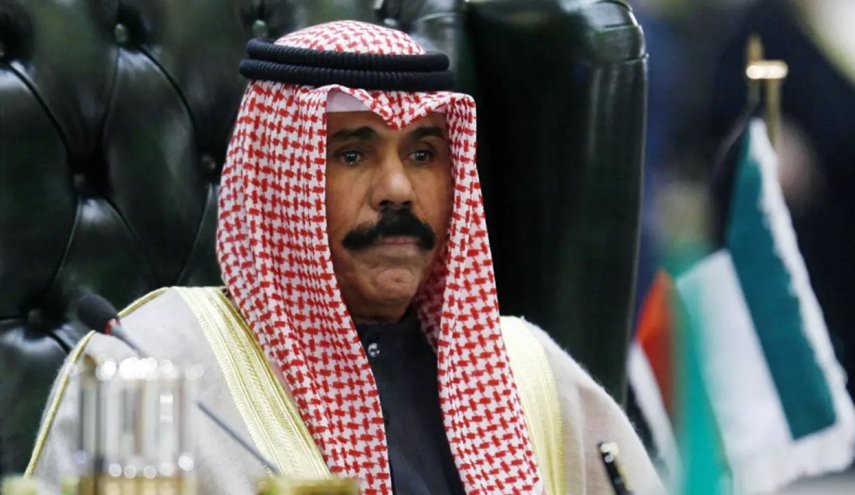 أمير الكويت يوافق على استقالة الحكومة