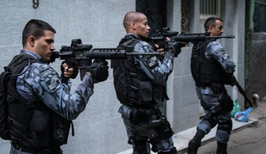 مقتل 25 شخصا جراء تبادل لإطلاق النار في البرازيل...