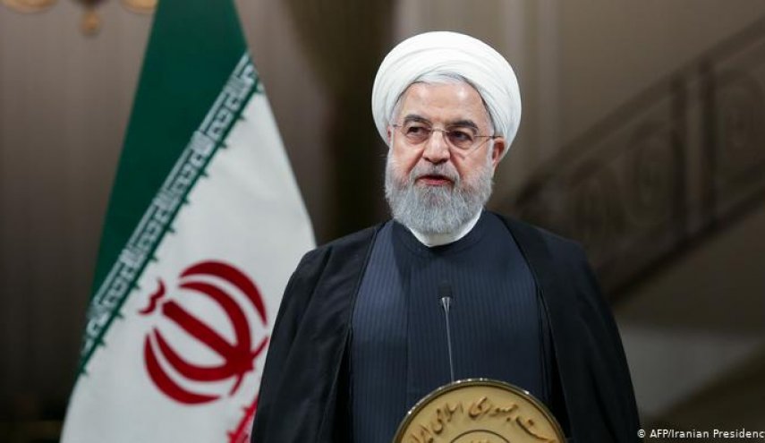 الرئيس روحاني: البلاد تجتاز الموجة الرابعة لكورونا